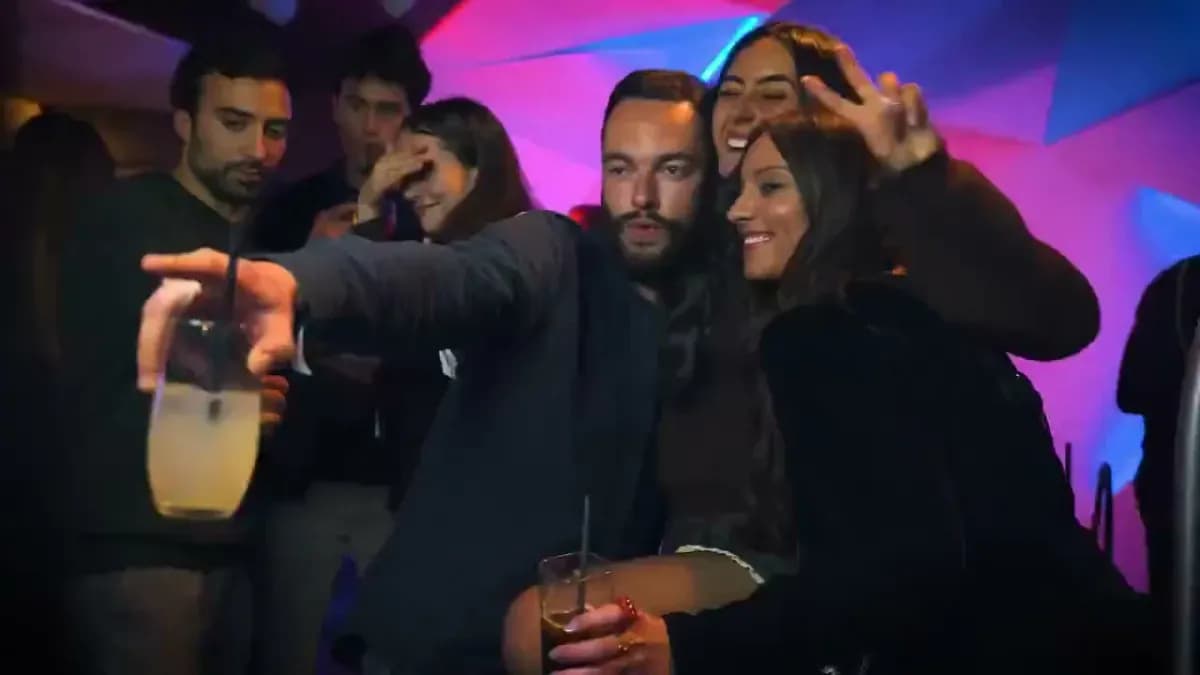 Affiche d'une soirée privatisée au Kido